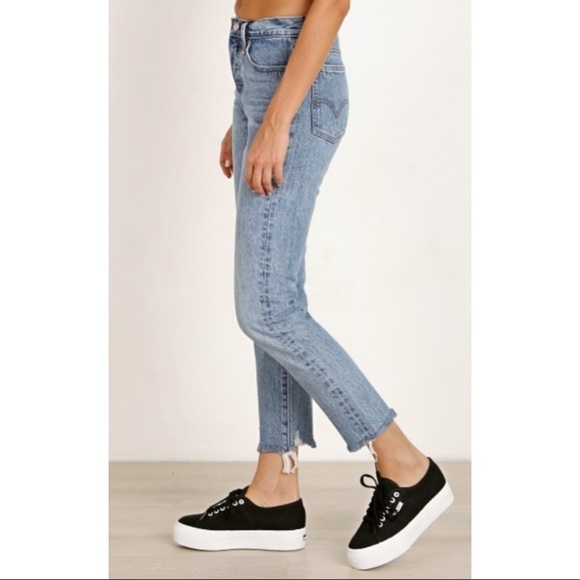 LEVI’S Wedgie Icon Fit Button Fly Cotton High Rise Jeans - Picture 4 of 11